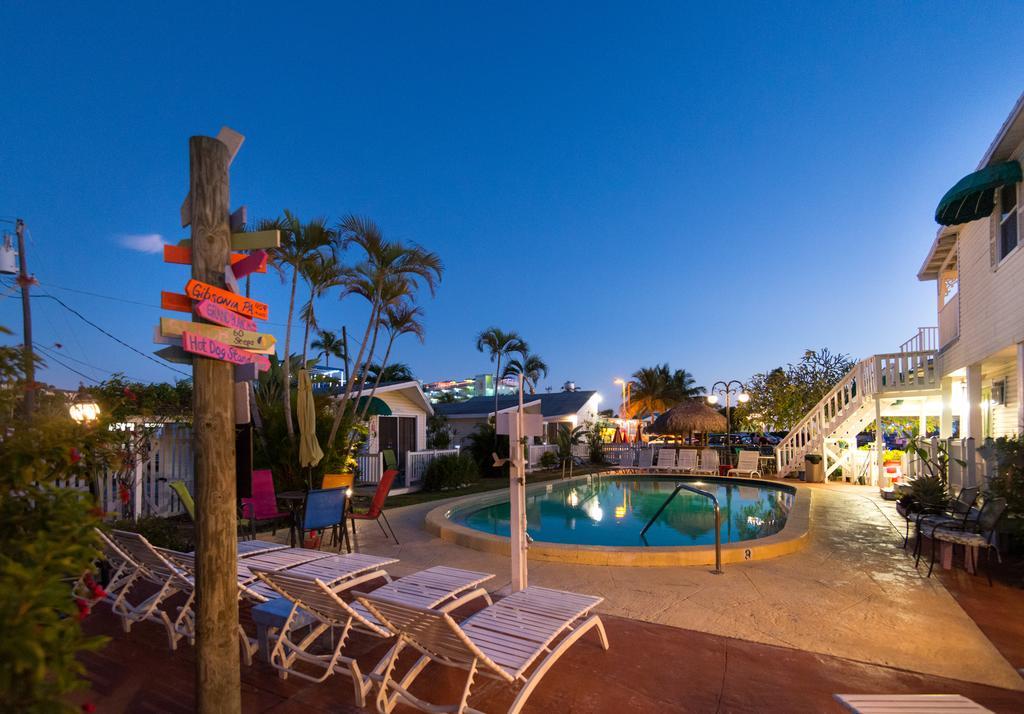 Silver Sands Villas 迈尔斯堡海滩 外观 照片