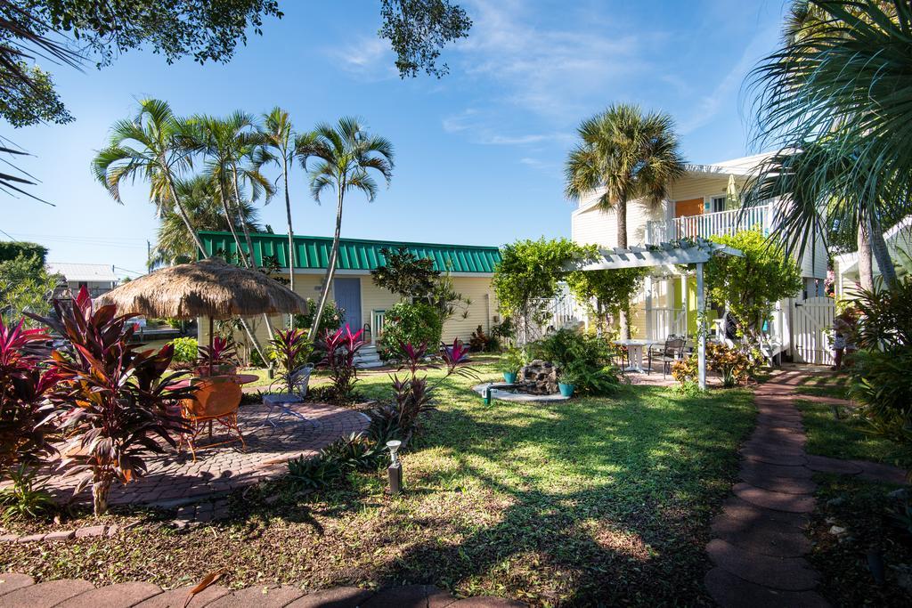 Silver Sands Villas 迈尔斯堡海滩 外观 照片