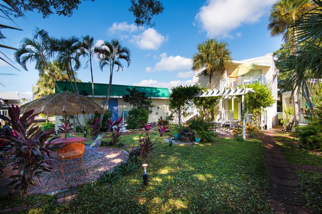 Silver Sands Villas 迈尔斯堡海滩 外观 照片