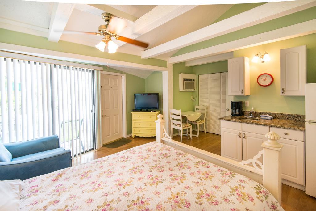 Silver Sands Villas 迈尔斯堡海滩 外观 照片