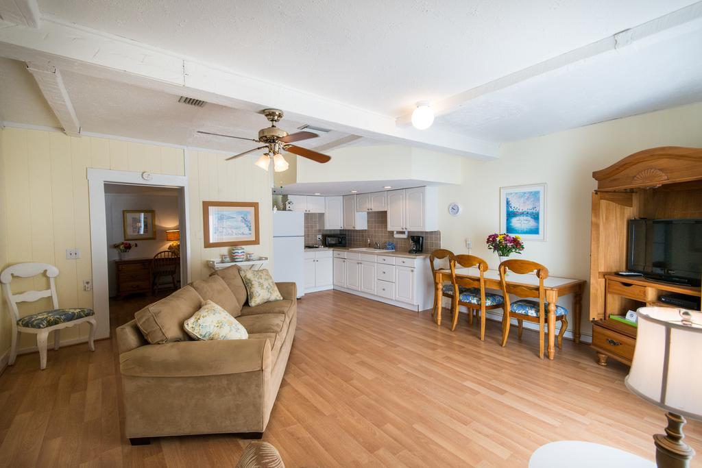 Silver Sands Villas 迈尔斯堡海滩 外观 照片