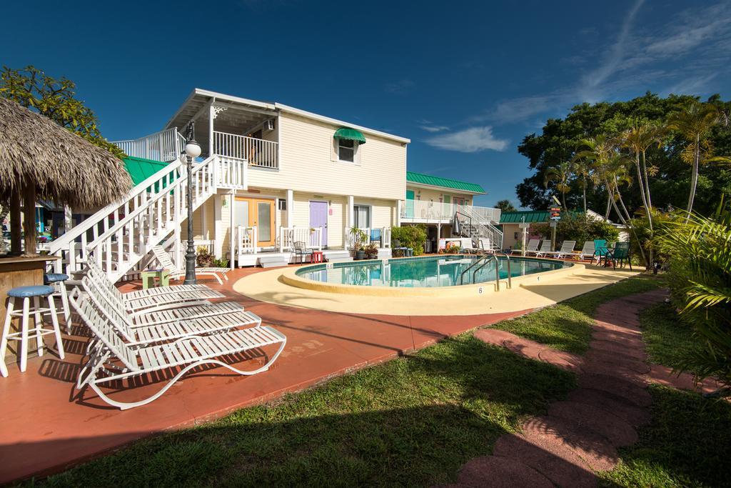 Silver Sands Villas 迈尔斯堡海滩 外观 照片